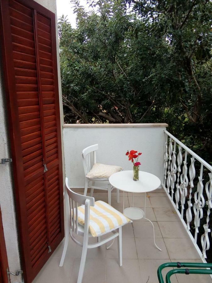 Relax Garden Apartment สตารีกราด ภายนอก รูปภาพ